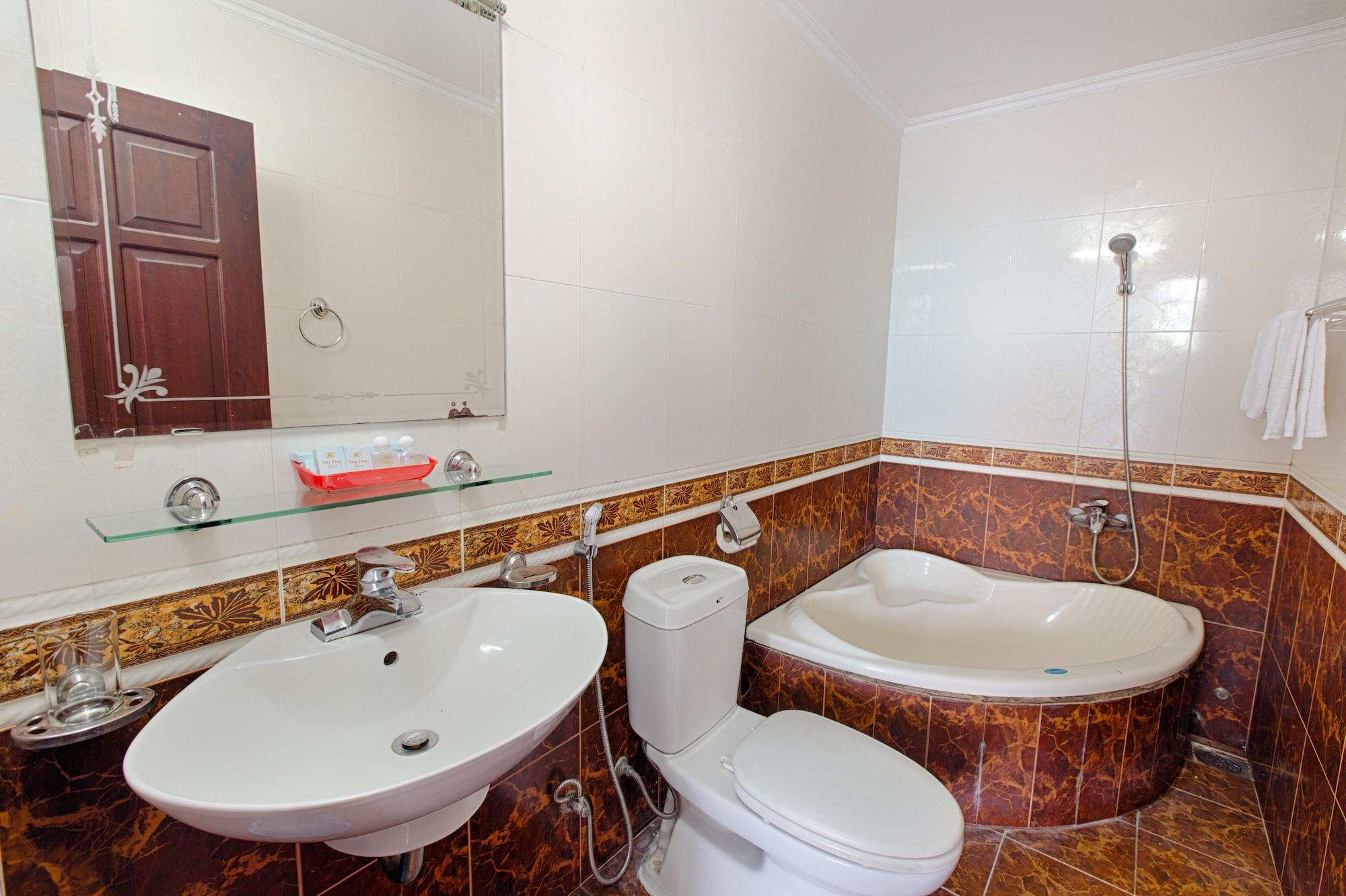 Vien Dong Hotel Дананг Экстерьер фото